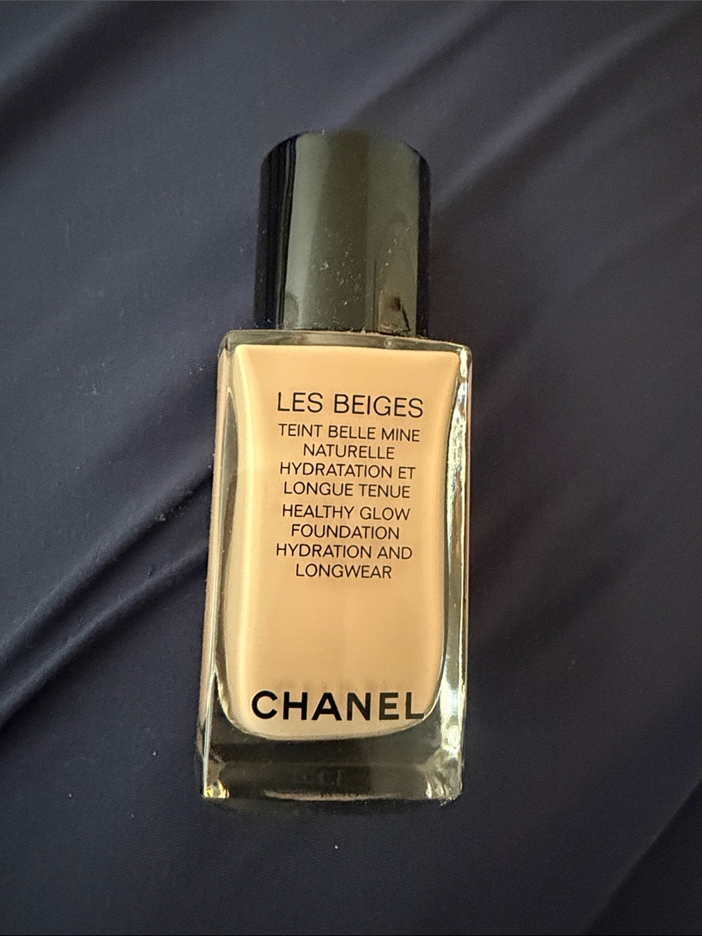 CHANEL Les Beiges Healthy Glow Foundation - Light Beige B20